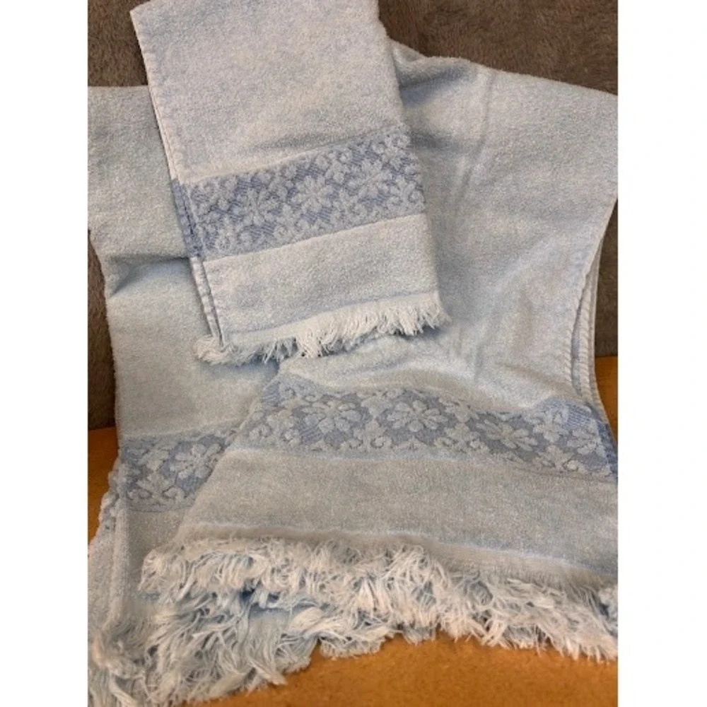 Vintage JCPenney Light Blue Floral Damask Fringed Towel Set 2 Bath 1 Hand Towel